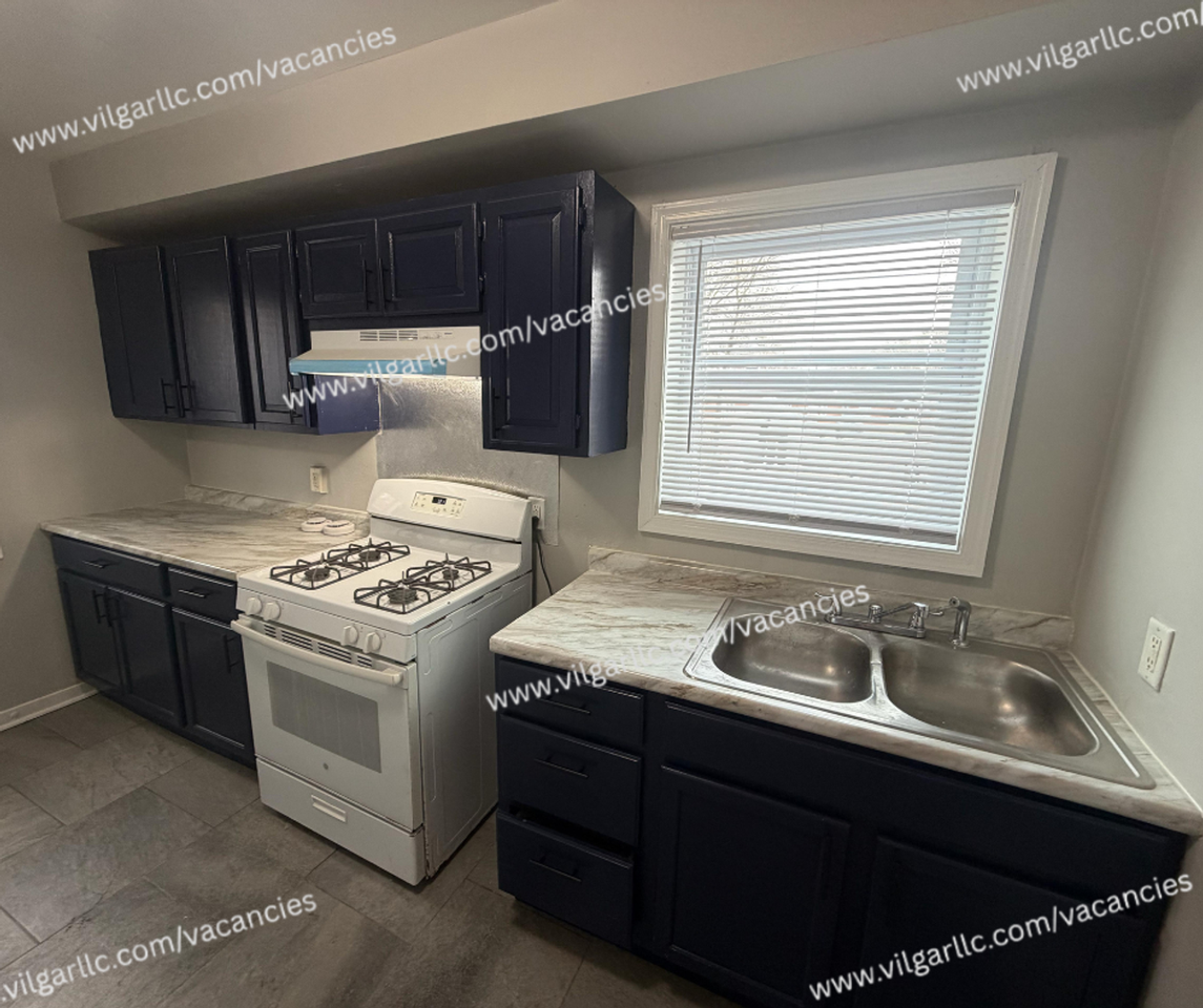 727 Mississippi St - Photo 2 of 15