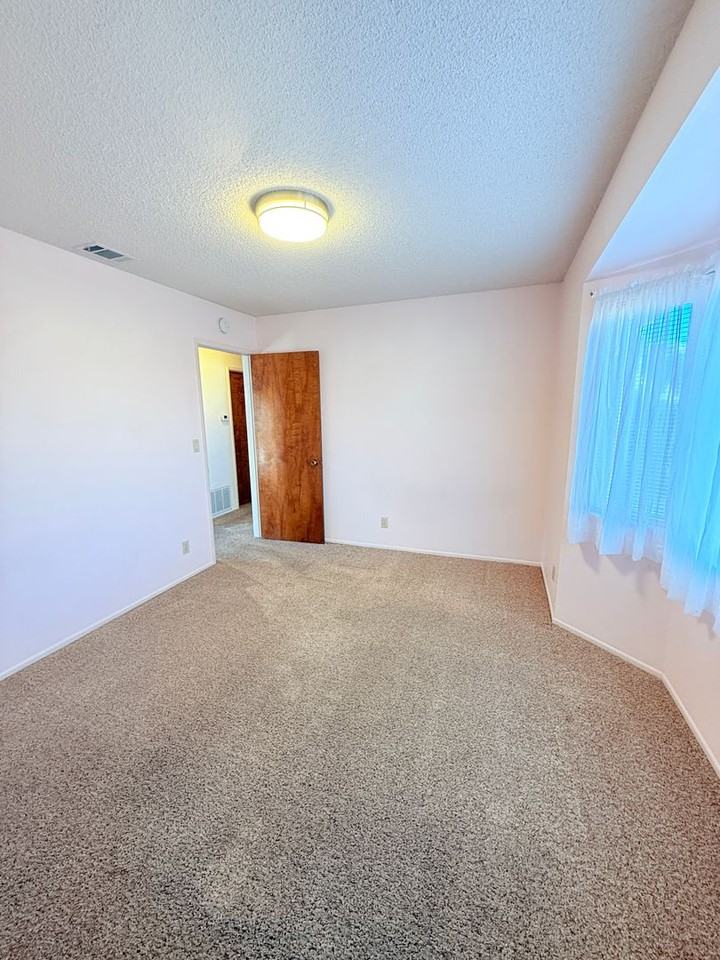 1128 Via Pavion - Photo 6 of 15