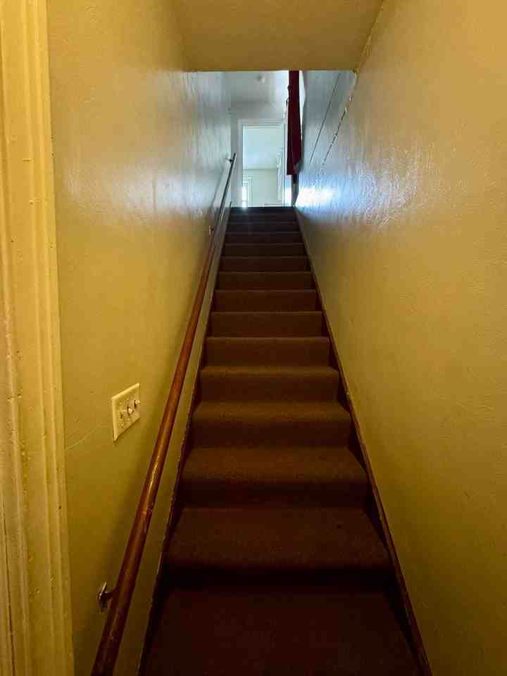 1206 Springhill Rd - Photo 3 of 50