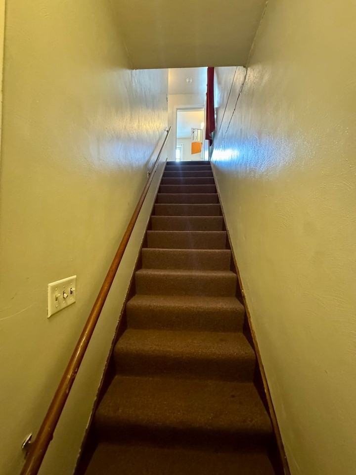 1206 Springhill Rd - Photo 6 of 50