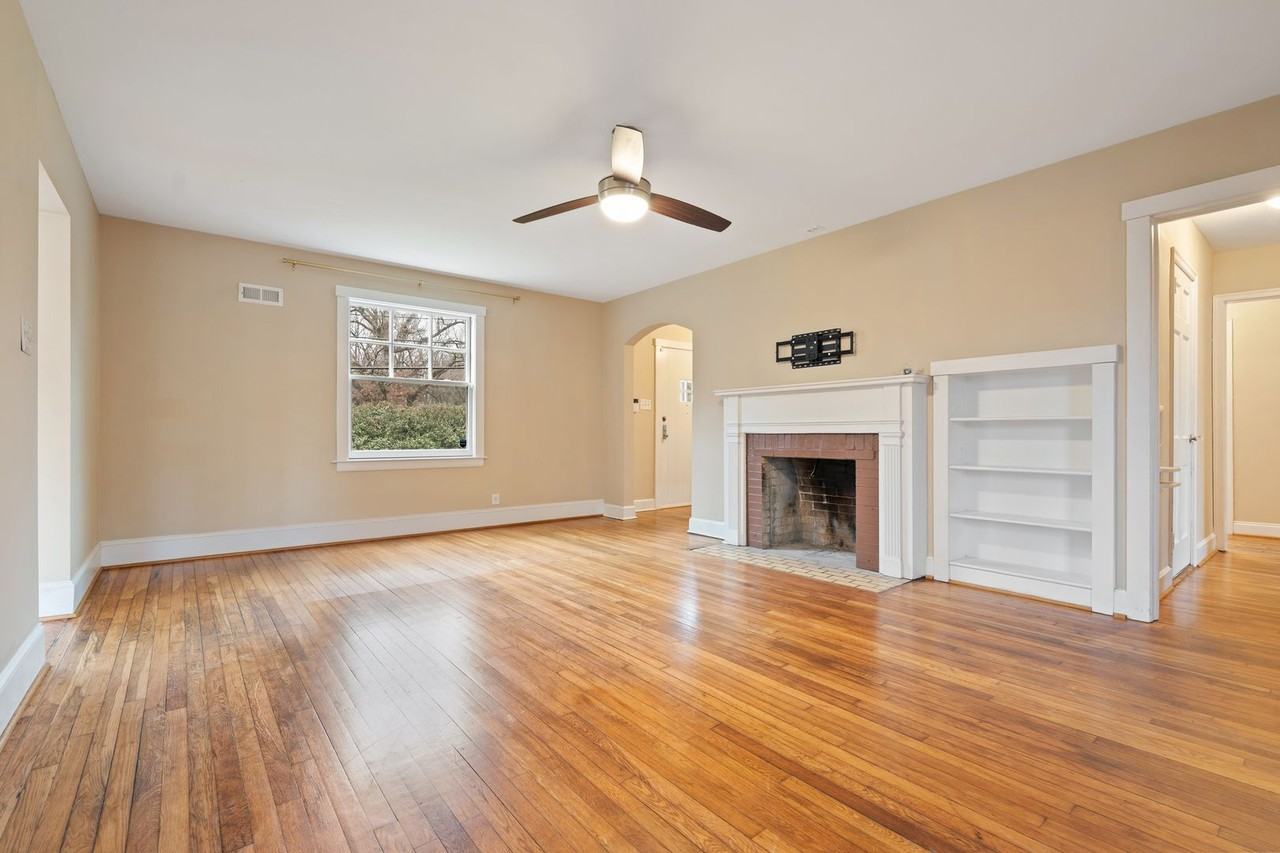 523 E Geer St - Photo 2 of 22