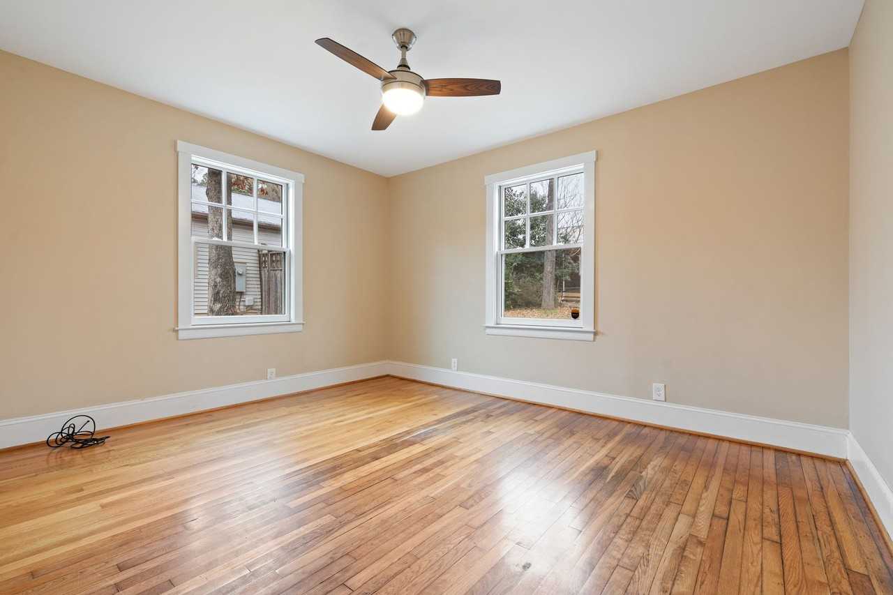 523 E Geer St - Photo 7 of 22