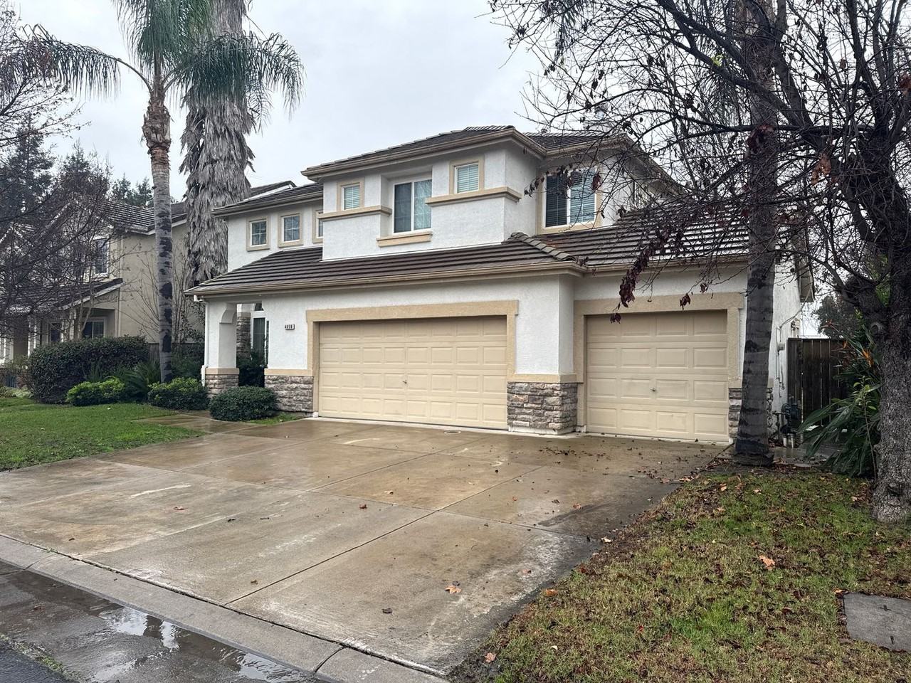 4050 Pine Lake Cir - Photo 4 of 13