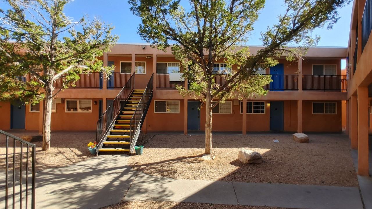 Casa Del Arroyo Apartments - Photo 7 of 7