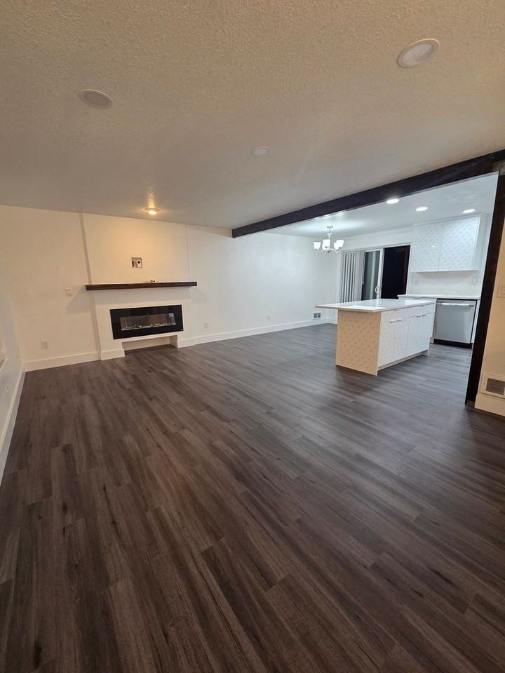 1726 S 88th St - Photo 2 of 29