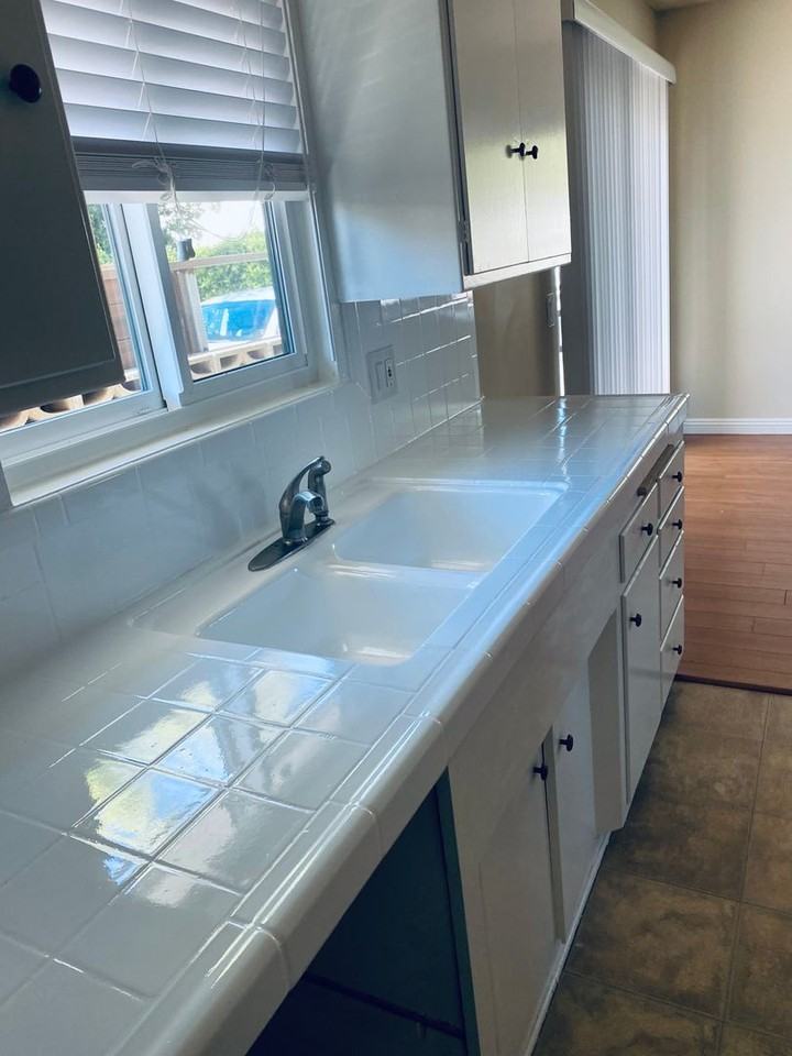 416 Cameron Pl - Photo 4 of 8