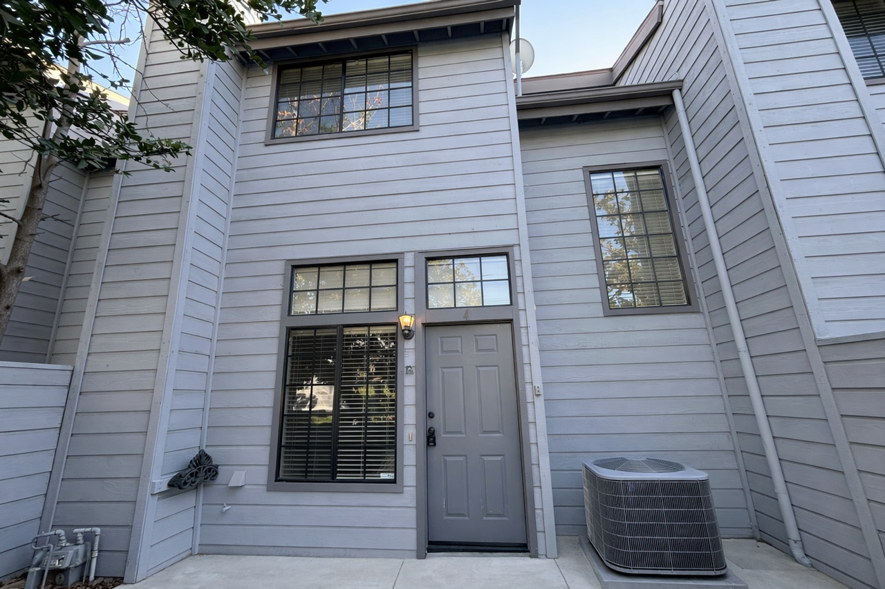 270 Ohio St - Photo 2 of 26