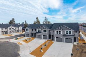 featured image of 20491 Se Bard Ct