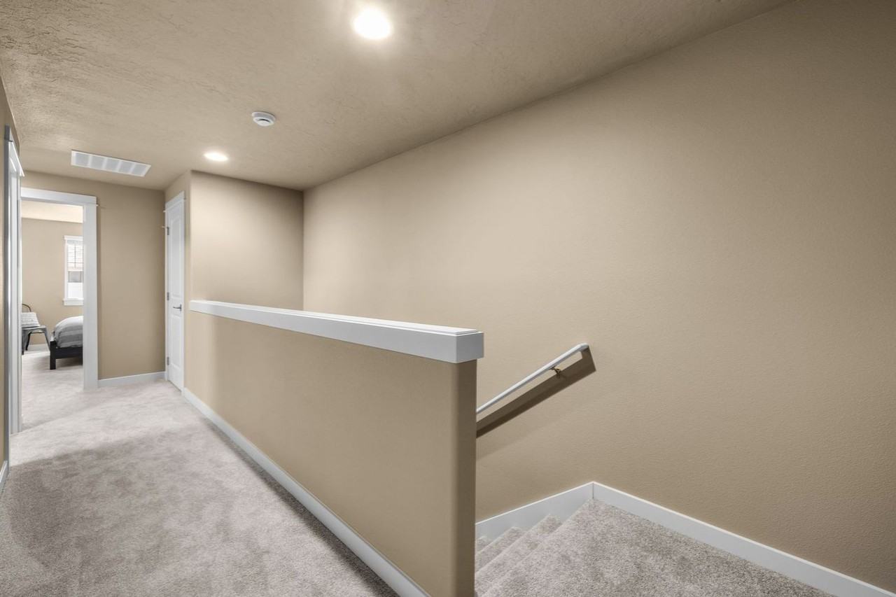 20491 Brad St - Photo 6 of 16