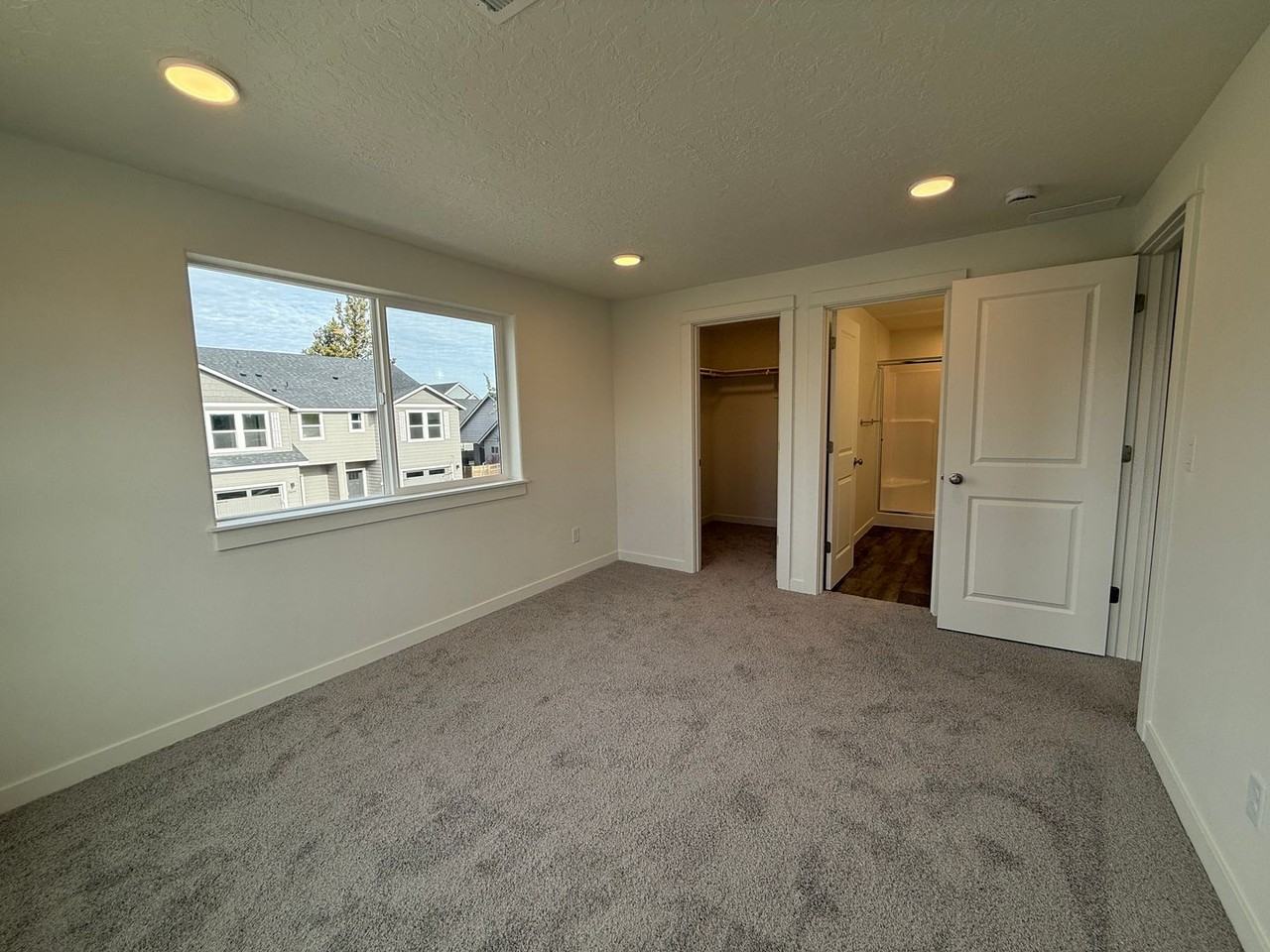 20491 Brad St - Photo 7 of 16