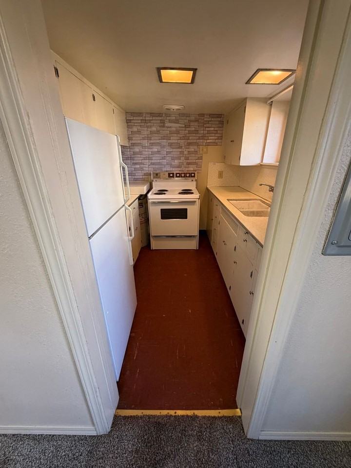 635 High St - Photo 5 of 11