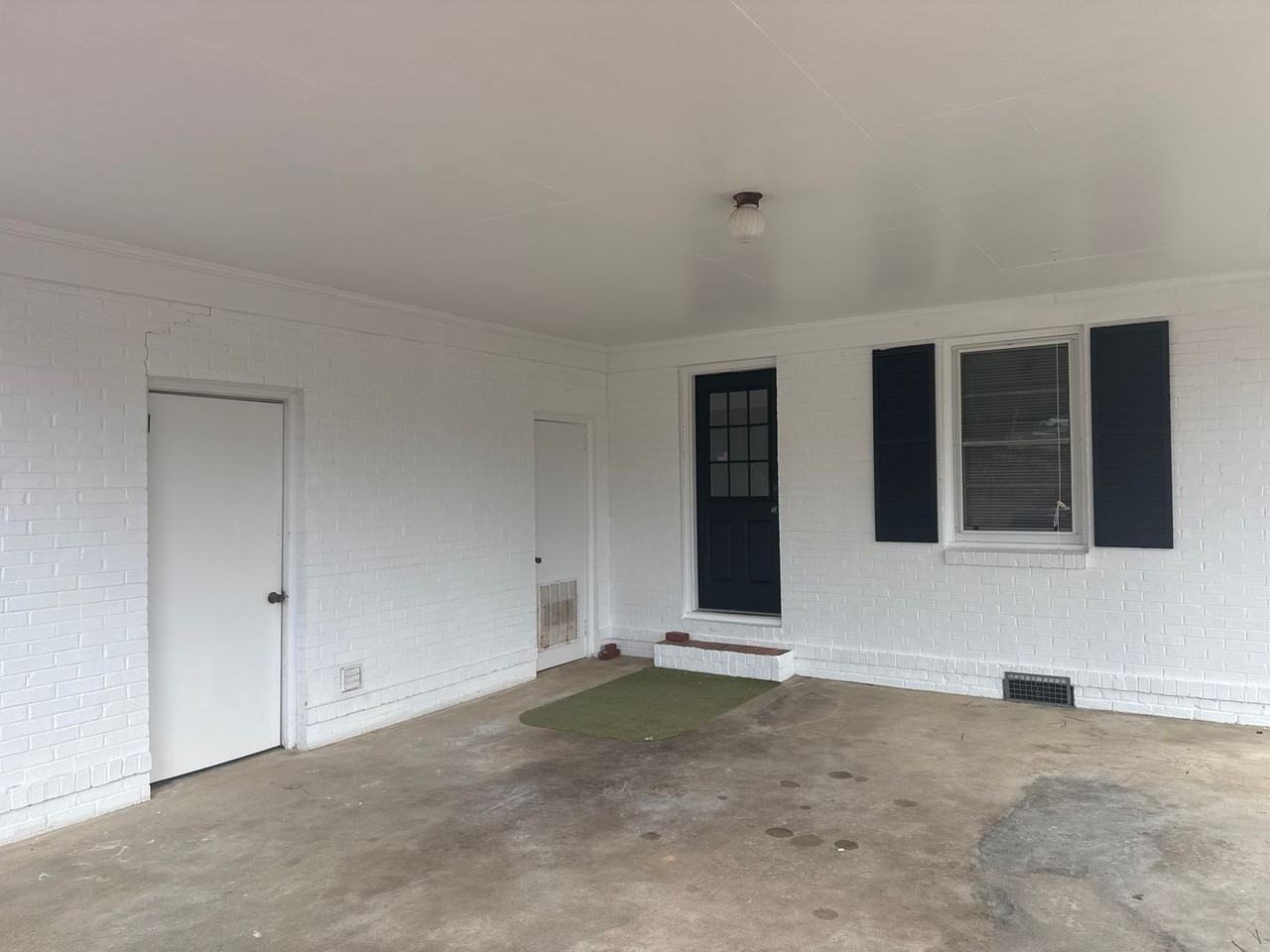 2409 W Vineland Rd - Photo 2 of 18