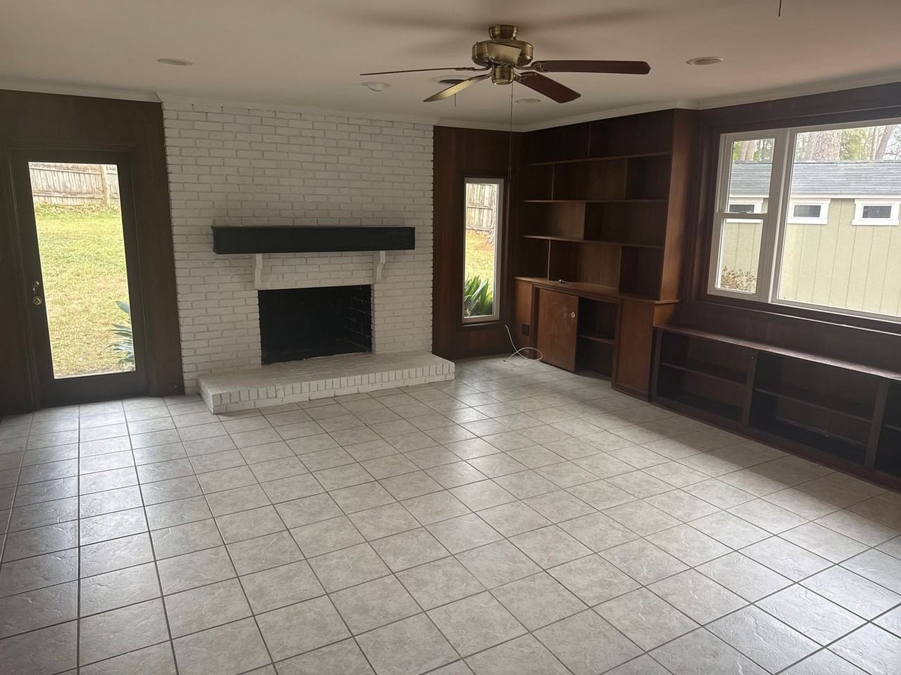 2409 W Vineland Rd - Photo 7 of 18