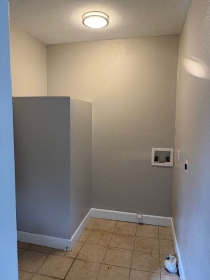 408 E Michigan St - Photo 5 of 7