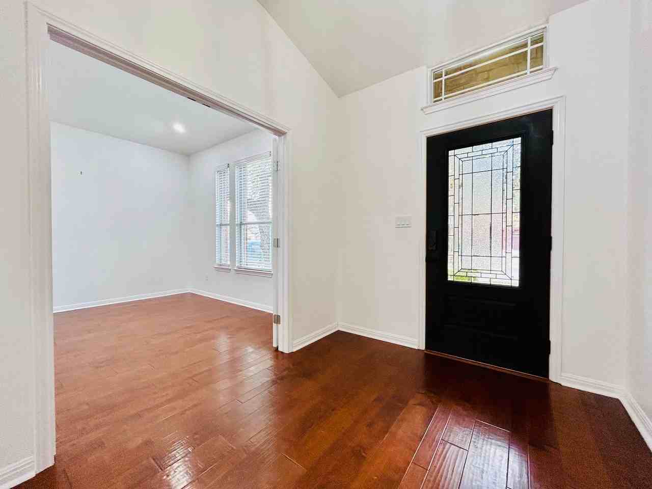 240 Fort Mabry Loop - Photo 5 of 39