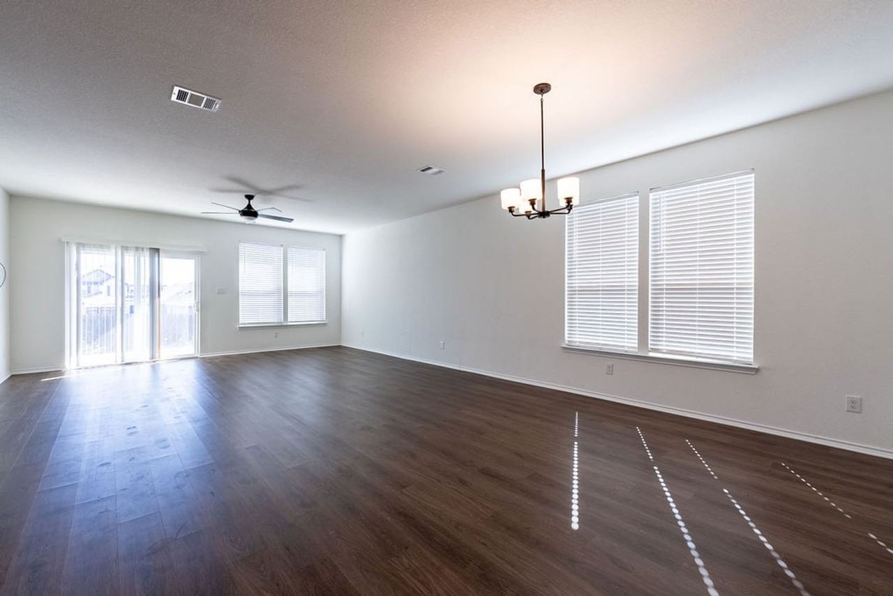 250 Auburn St - Photo 7 of 20