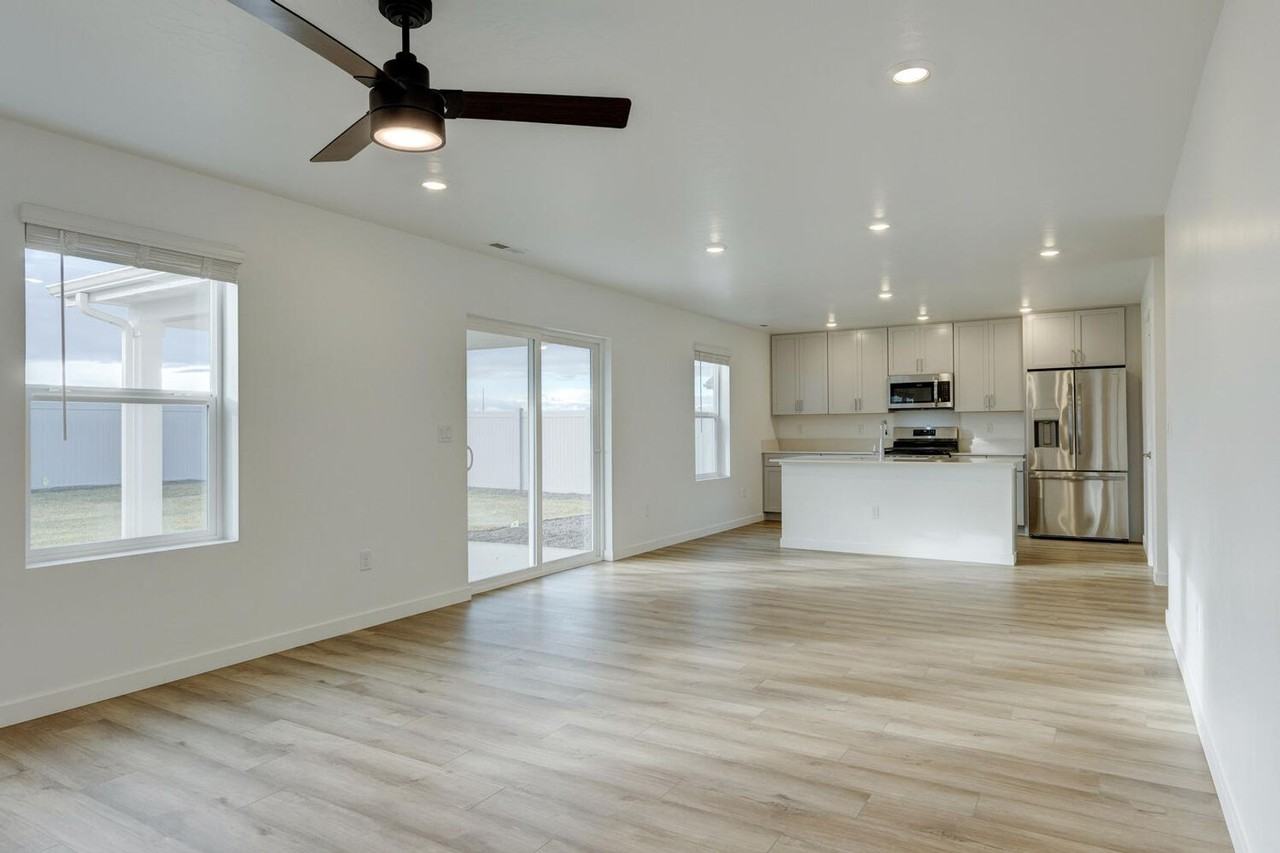 9159 W Inspirado St - Photo 6 of 38