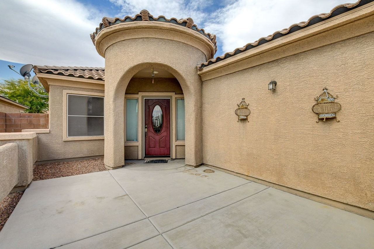 6613 Scavenger Hunt St - Photo 6 of 48