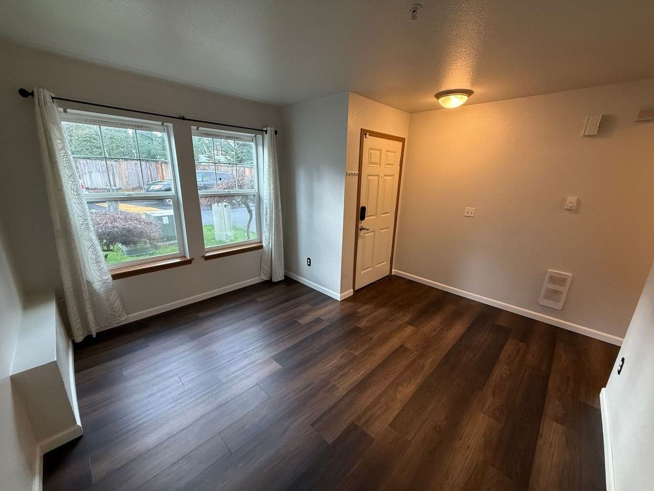 10504 140th Street Ct E - Photo 6 of 31