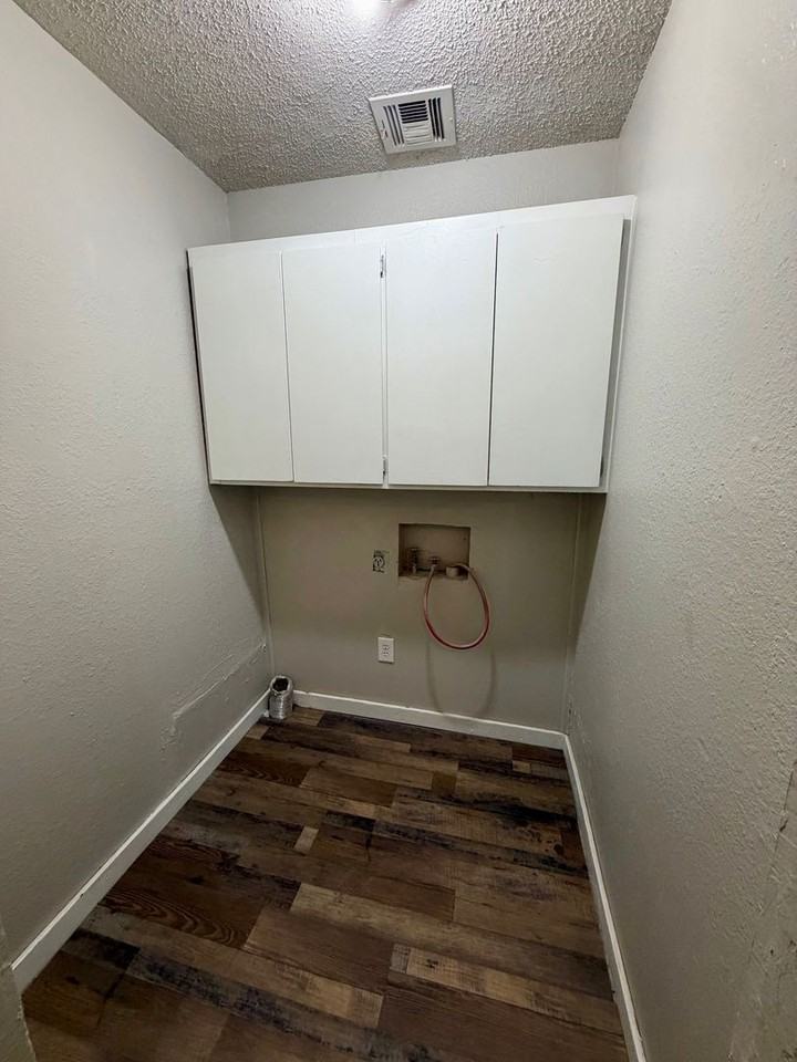 105 W Caddo St - Photo 5 of 11