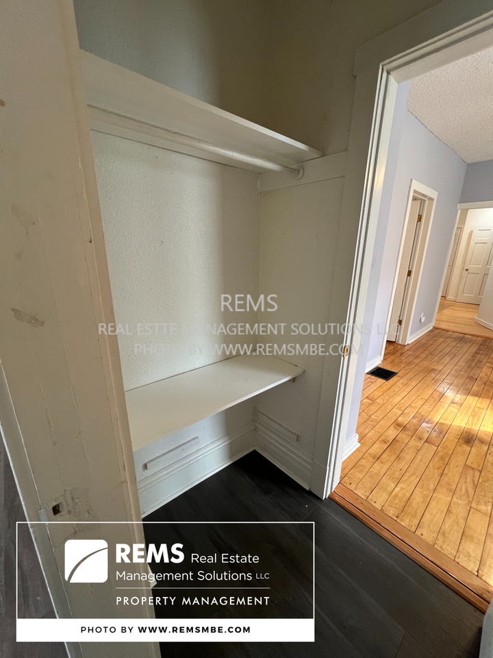 813 Williamson St - Photo 3 of 17