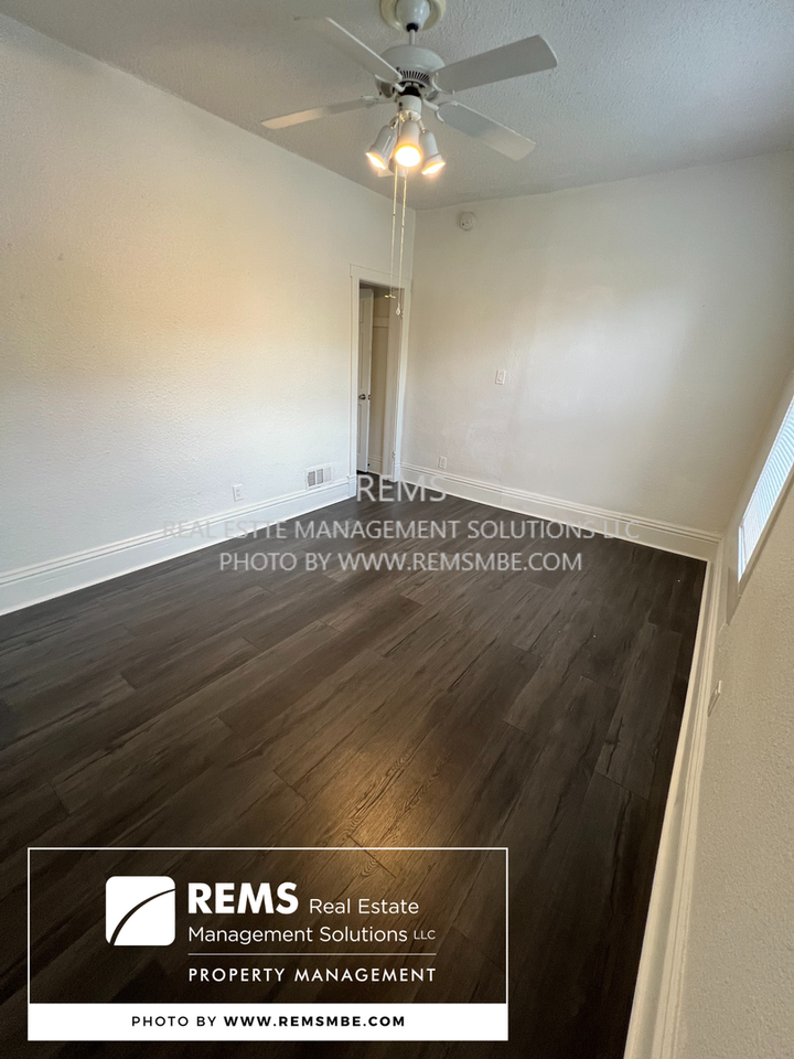 813 Williamson St - Photo 6 of 17