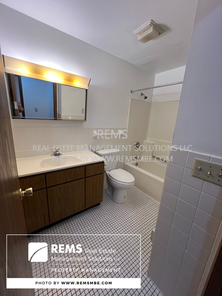 564 E Slifer St - Photo 3 of 8