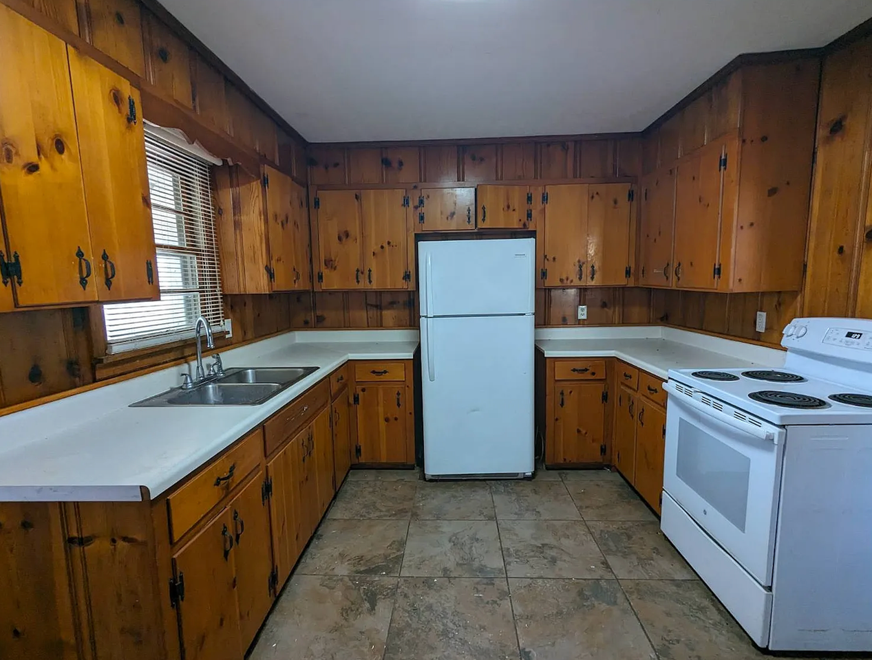 4201 Oliver Dr - Photo 5 of 5