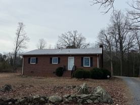 161 Cresent Dr - Photo 1 of 1