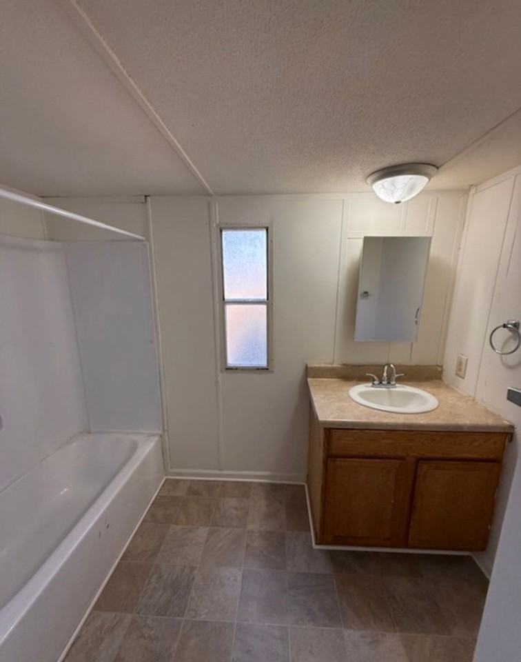 608 Springdale Dr - Photo 7 of 7