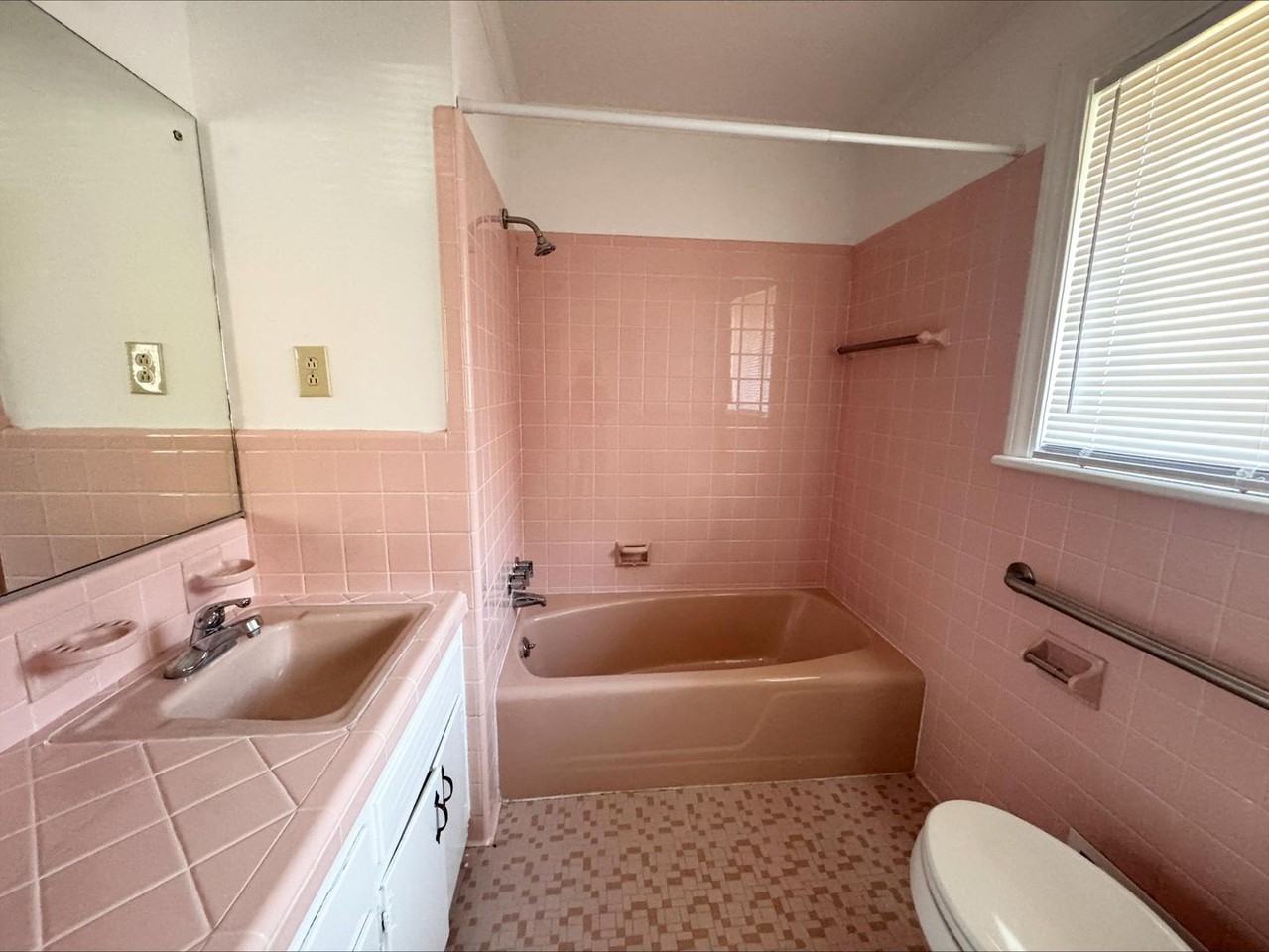 711 N Fayetteville St - Photo 6 of 16