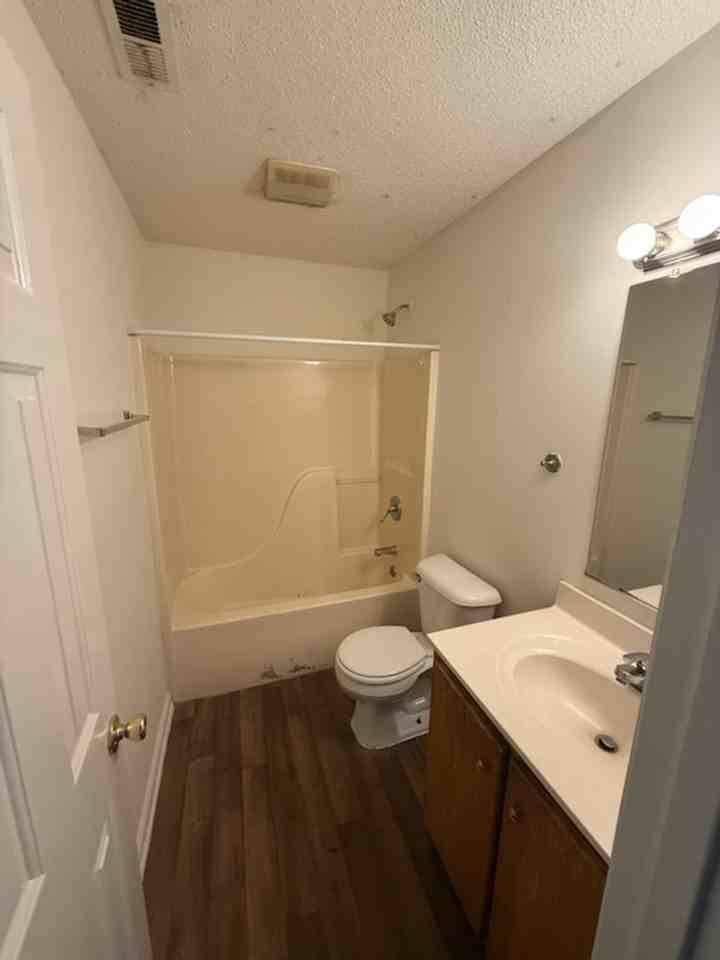 714 Breeze Hill Rd - Photo 6 of 6