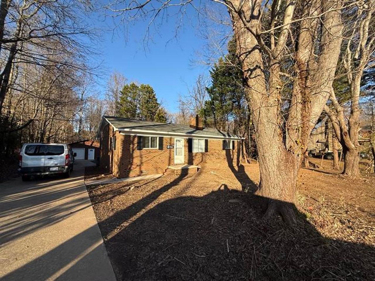 824 Fermer Rd - Photo 2 of 10