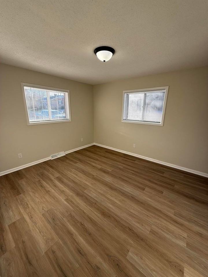 824 Fermer Rd - Photo 7 of 10