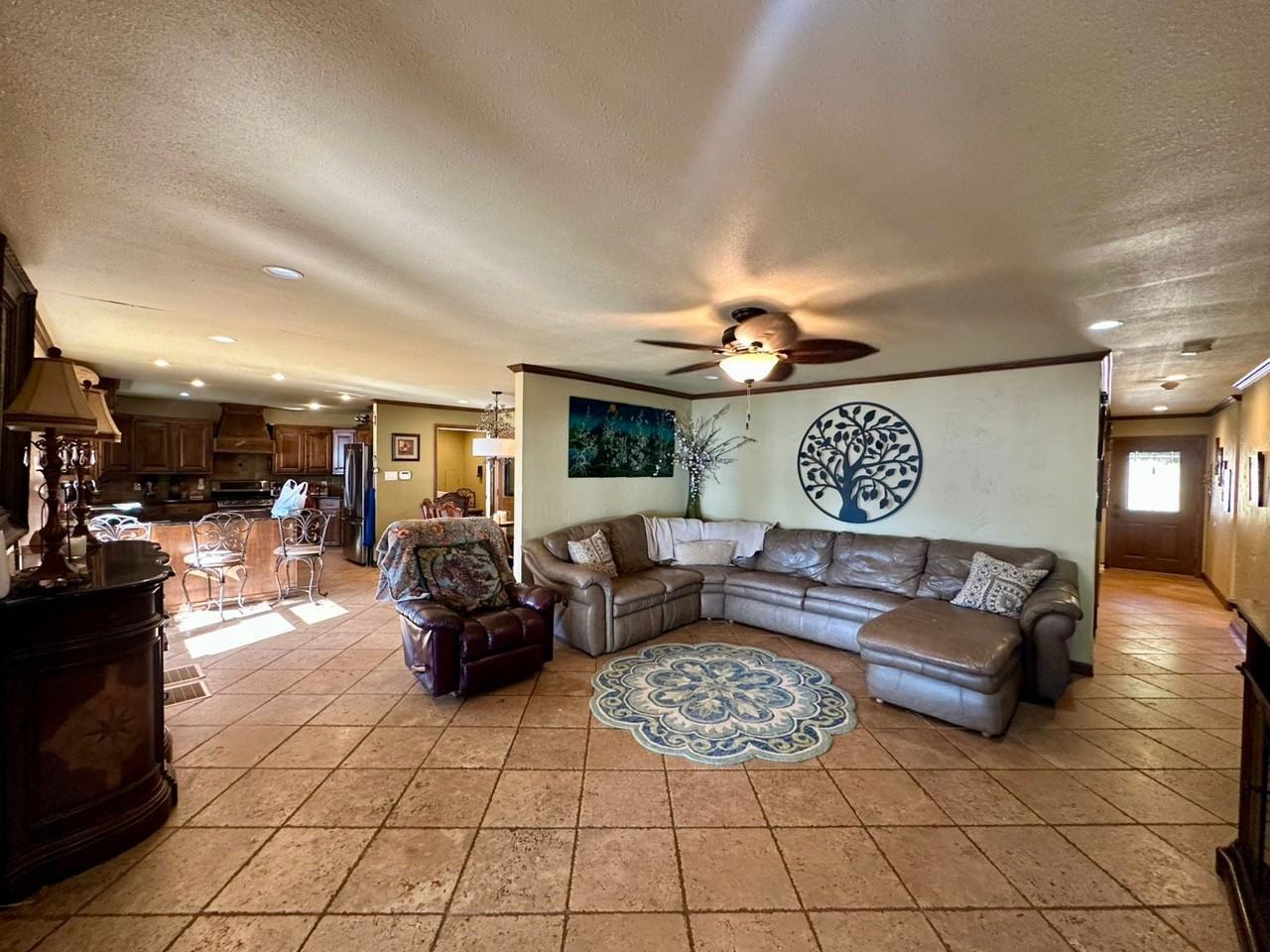 15809 Cedar Bay Dr - Photo 4 of 34