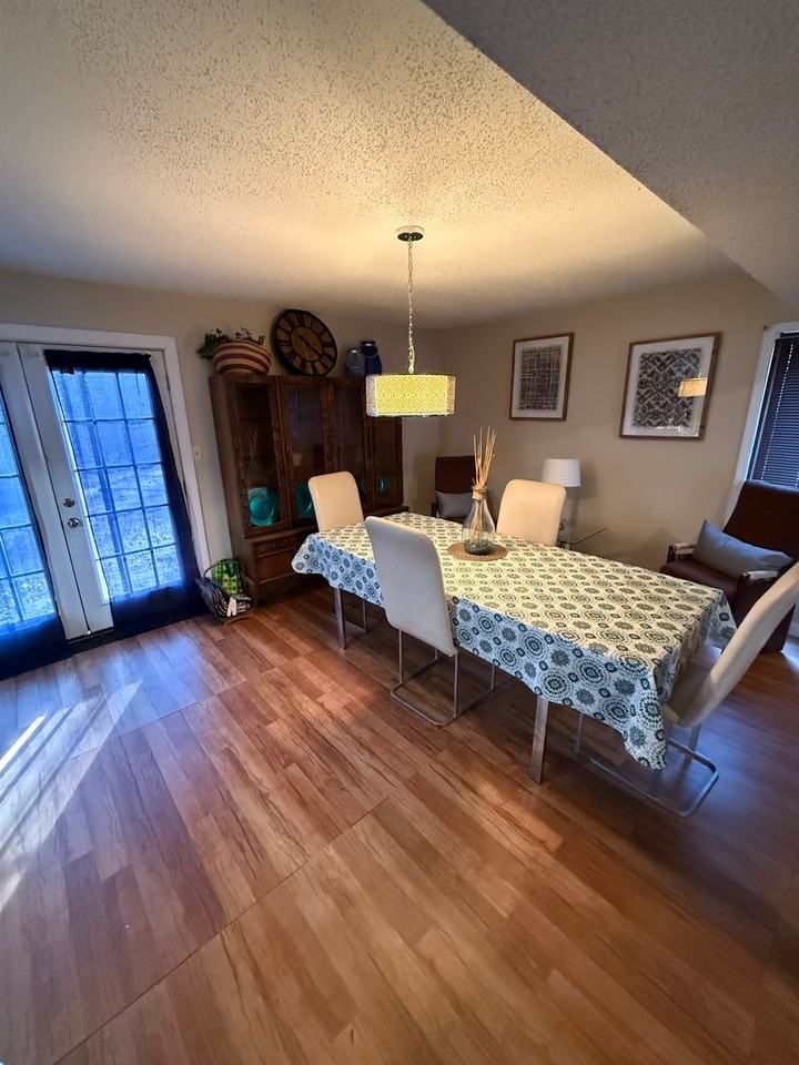 570 Trojan Way - Photo 6 of 13