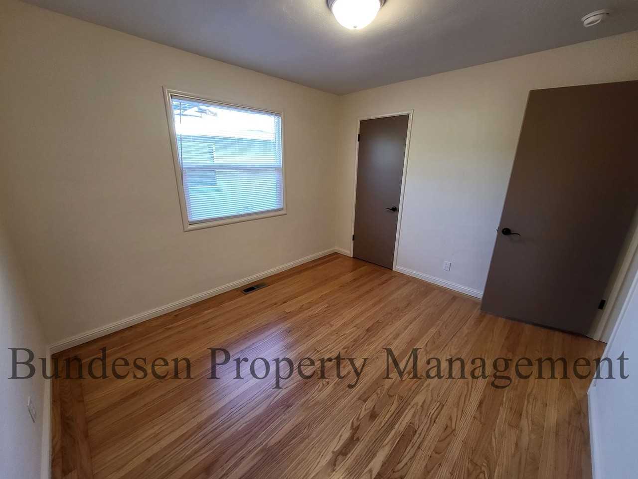 98 Wilmington Dr - Photo 5 of 11