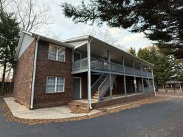 featured image of 830 Sunset Ave