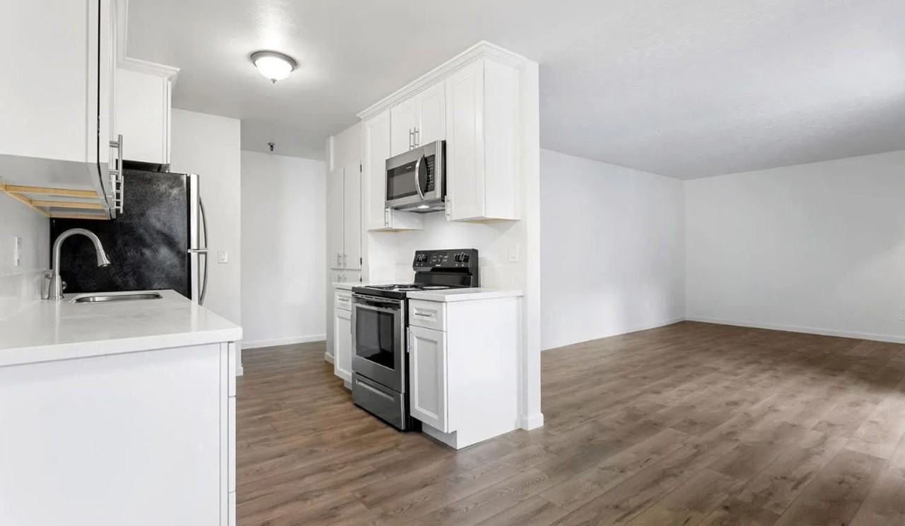 Sheri Hill Apartments - Photo 2 of 16