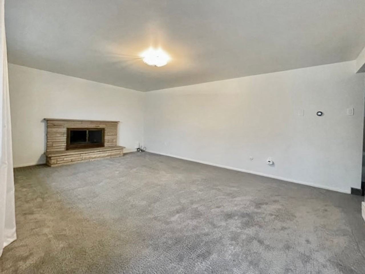 874 E Angelina Ave - Photo 2 of 31