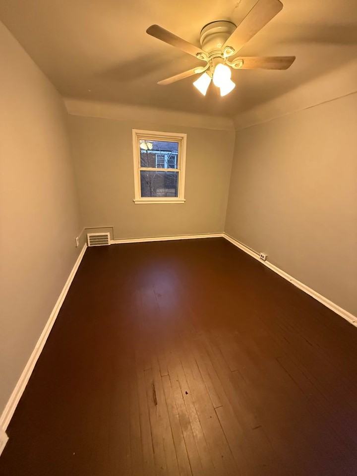 3761 E 144th St - Photo 2 of 7