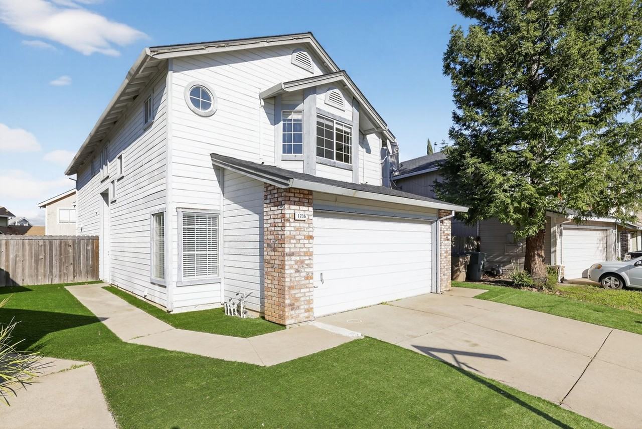 1736 Richard Ct - Photo 2 of 13