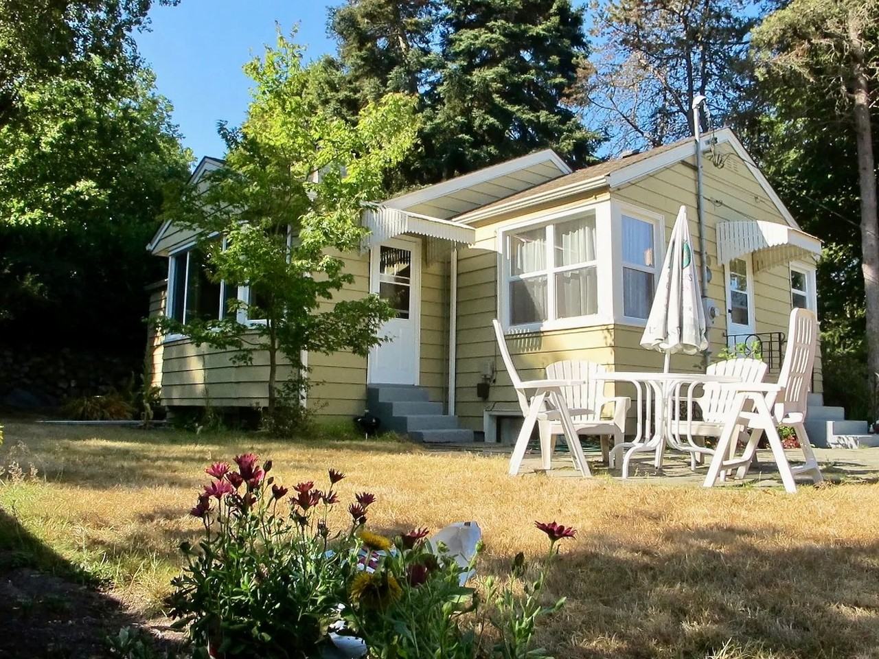 2610 2nd Ave N - Photo 3 of 26