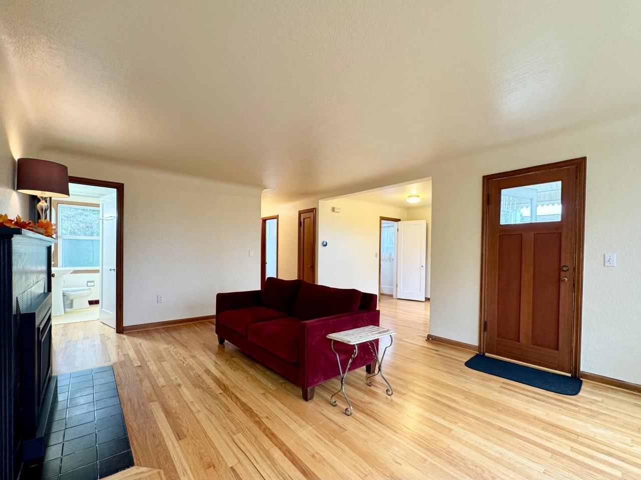 2610 2nd Ave N - Photo 4 of 26