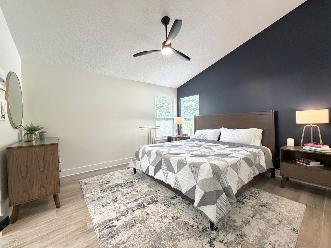 181 Cabrillo Ln - Photo 4 of 22