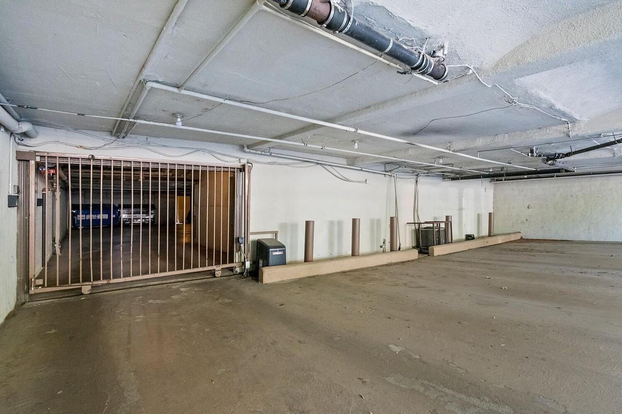 9080 Shoreham Dr - Photo 5 of 14