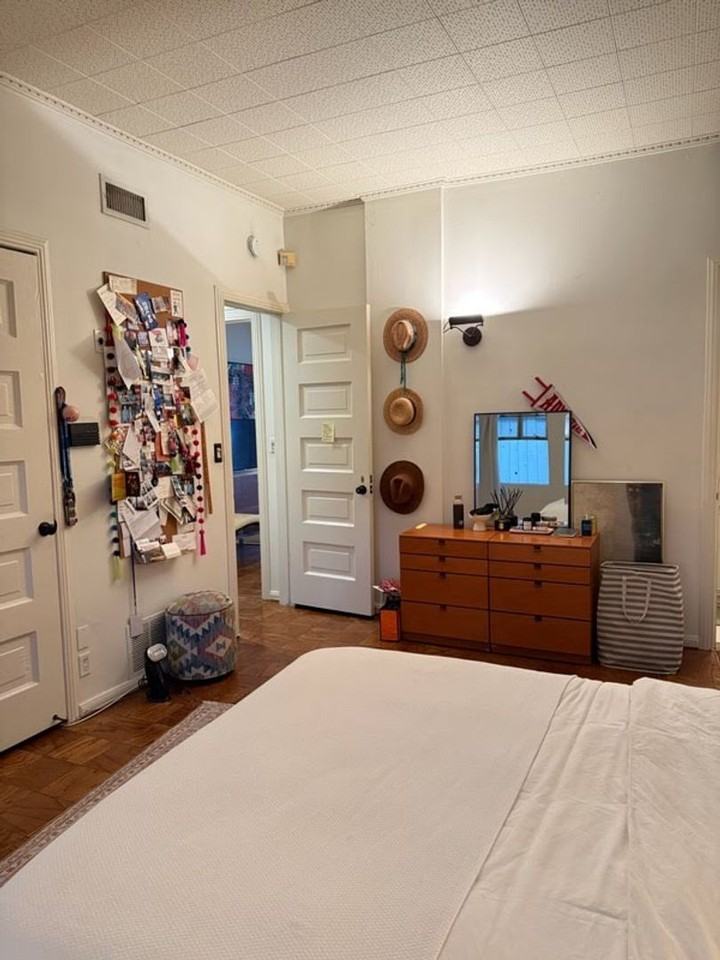 9080 Shoreham Dr - Photo 7 of 14