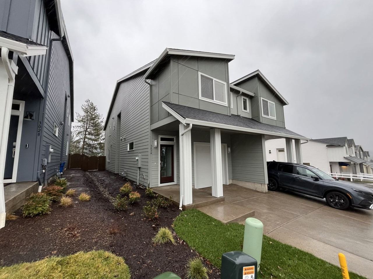 3034 Sw Linneman Dr - Photo 2 of 38