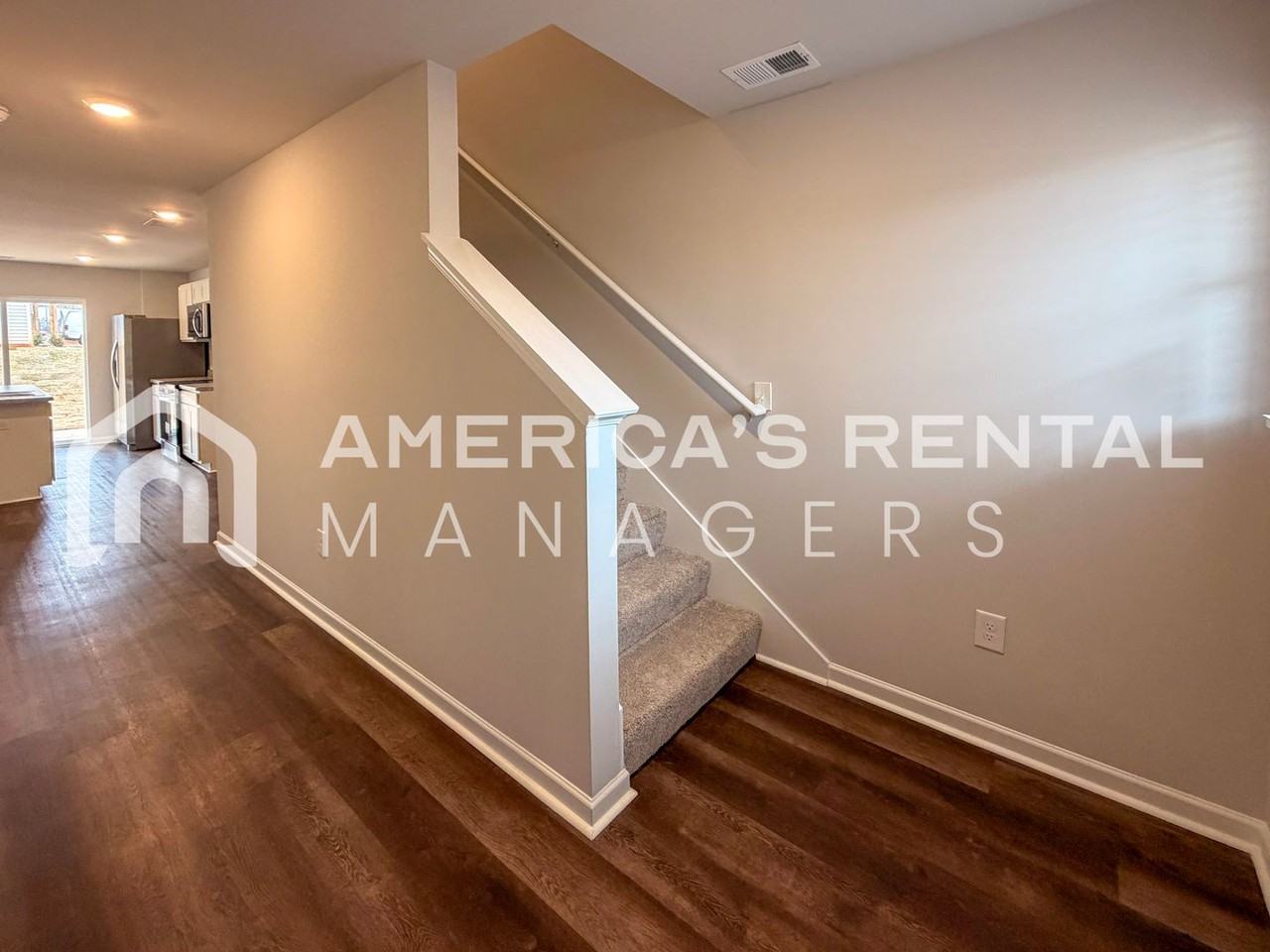 139 Driftwood Ln - Photo 4 of 41