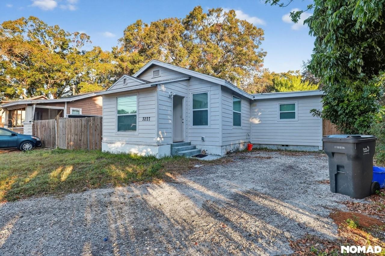 3227 70th Ave N - Photo 4 of 39